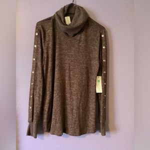 Pink Clover Cowl Neck Button Sleeve Top